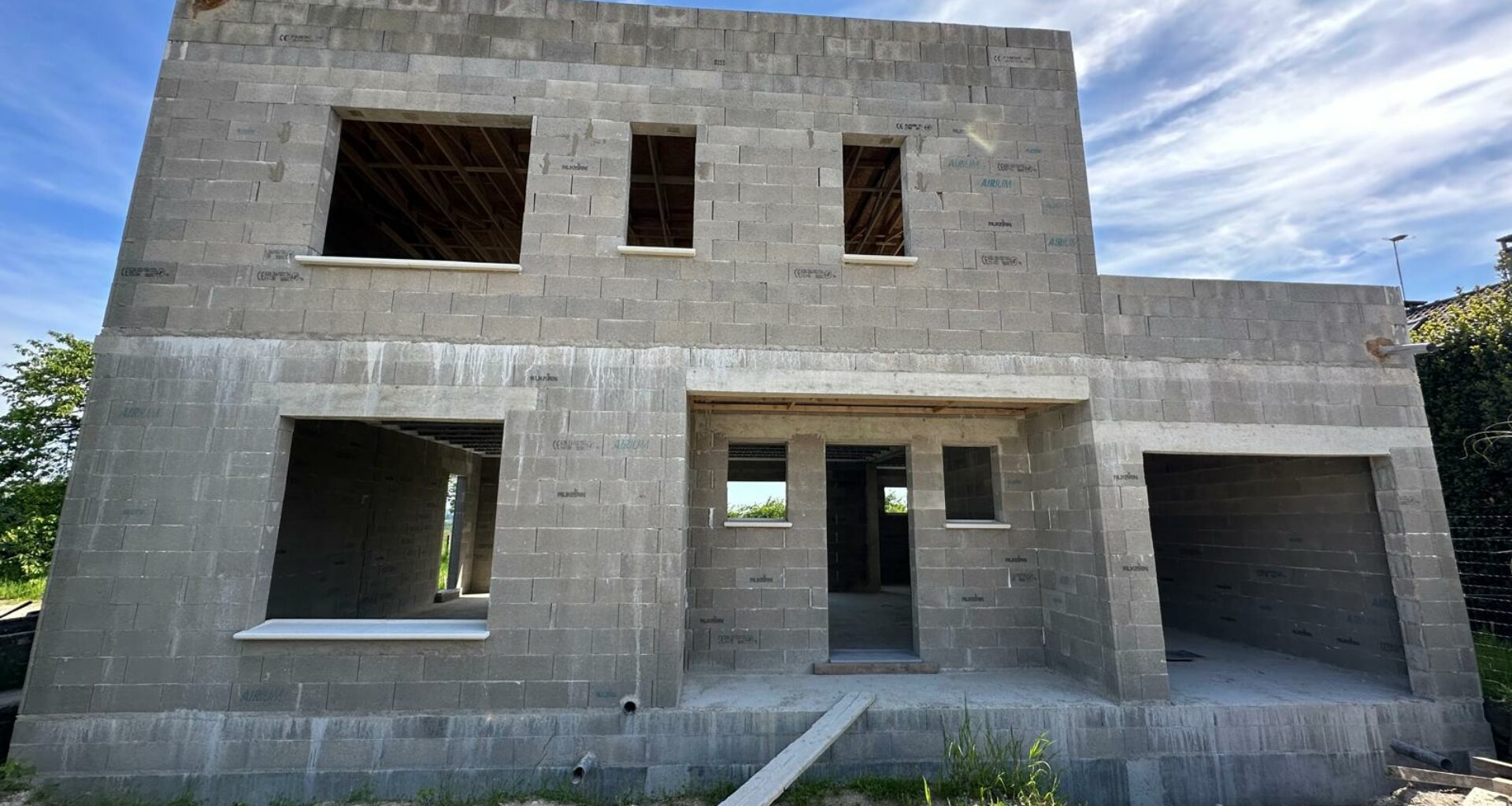 WhatsApp Image 2024-05-10 à 16.50.10_49fd92d3